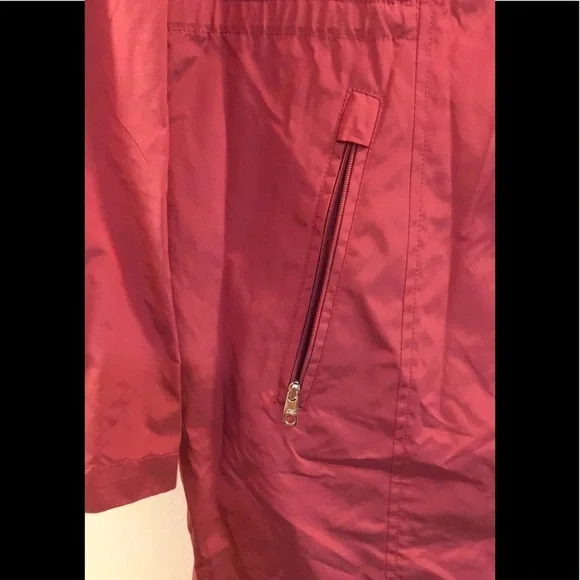 COLE HAAN SIGNATURE Back Bow Hooded Raincoat - Picture 7 of 16